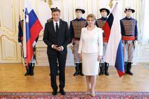 22. 7. 2020, Bratislava, Slovaka – Predsednik Pahor in predsednica aputov pozdravila finanni dogovor voditeljev EU (STA/Daniel Novakovi)